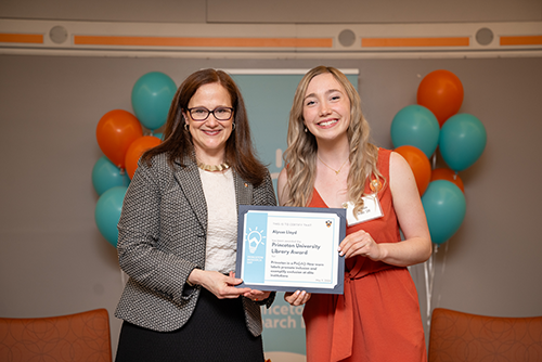 Liz Colagiuri, deputy dean of the college, presented sophomore Alyssa Lloyd with the Princeton University Library Award. P